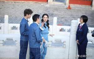 杨幂三围(当166李沁撞上167杨幂，终于知道气质和身材哪个更重要了)