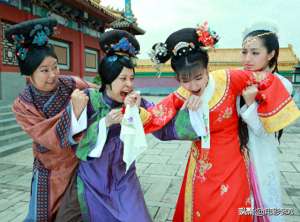 老还珠格格(在充满变革的二十世纪九十年代，一部电视剧《还珠格格)