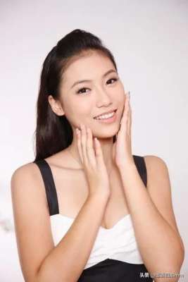 荆灵(易建联背后不为人知的温暖天使——荆灵)