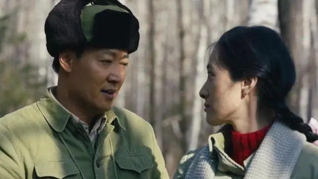 《人世间》周家儿媳的两种人生:郑娟像爬山虎,郝冬梅似凌霄花