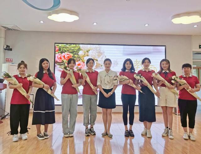 致敬女园丁|天桥实幼教育集团园长潘珂:用爱和行动抒写教育情怀