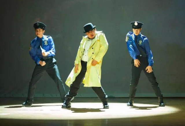 “耿护院”王成思:好友是沈腾,演15年配角,凭《赘婿》走红