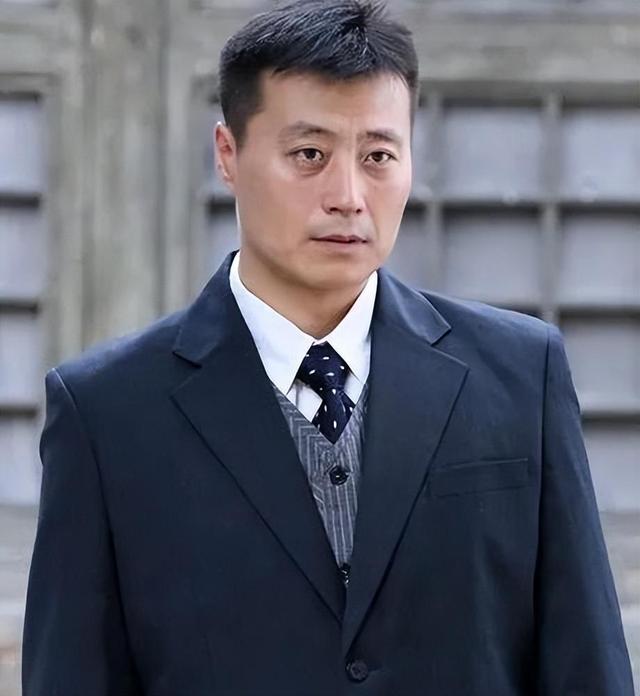 任程伟:她陪我住地下室7年,没房没车没存款,成名后哪敢抛弃?