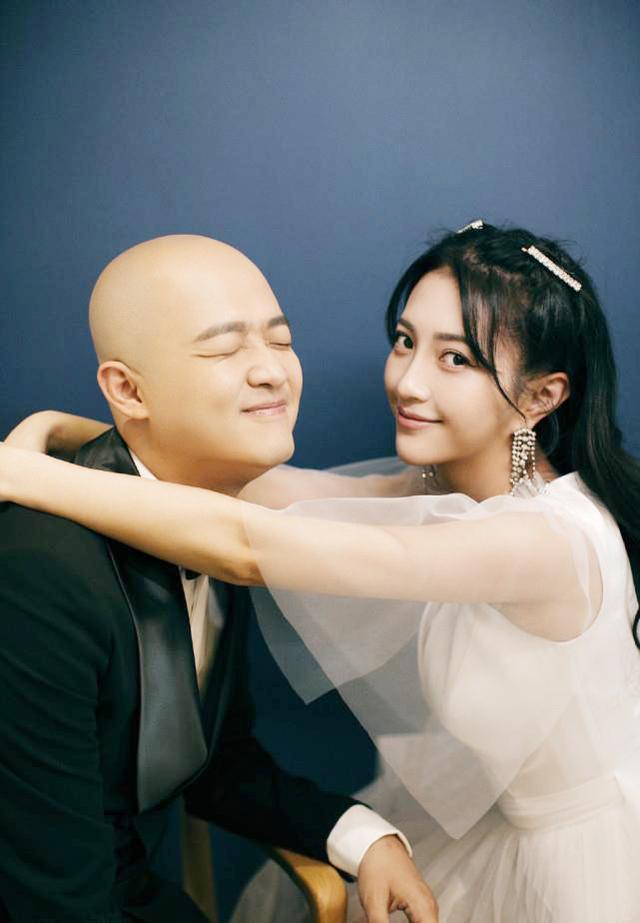 春晚明星包贝尔:从小父母离异,母亲的遗书让他成熟,现是好男人