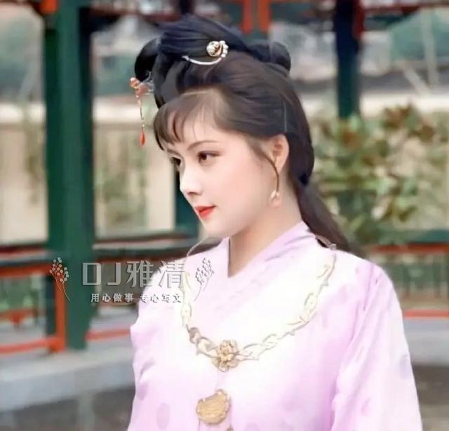 同样是演“薛宝钗”，把张莉和傅艺伟，放在一起看，差别就出来了