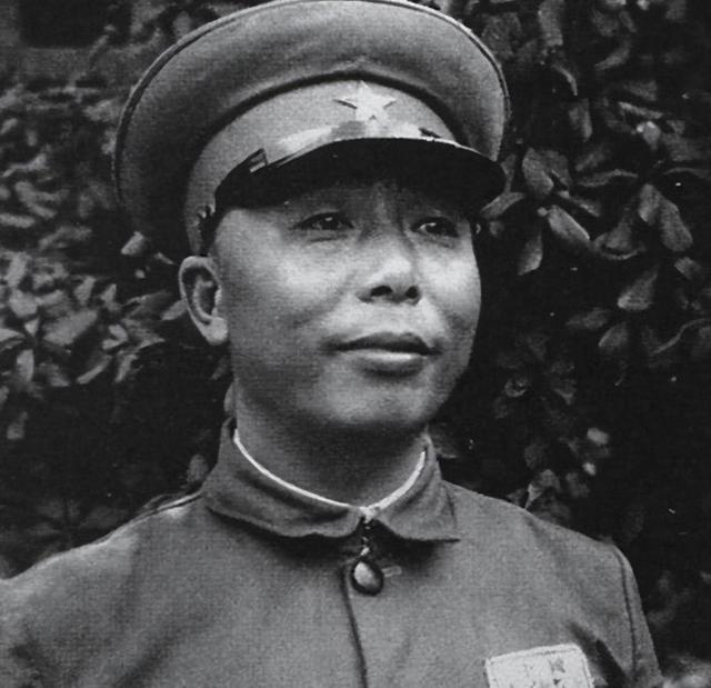 三野名将不听粟司令调遣,出言不逊后甩手离去,主席:立即撤职