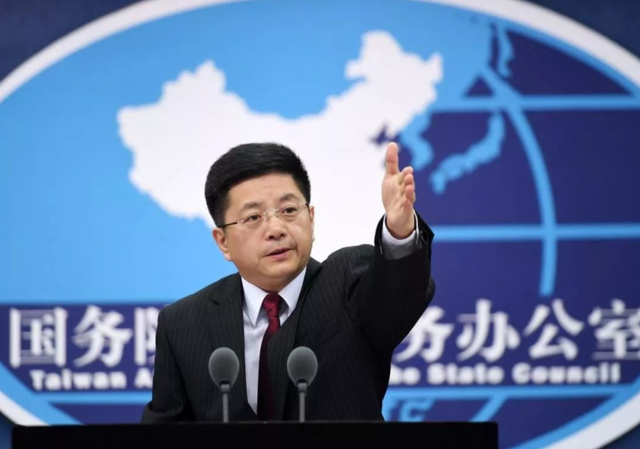 12月11日,日加插手台海;大陆敲“台独”丧钟,台当局坏消息不断