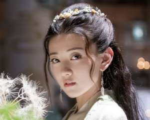 梁洁老公是谁(高开低走令人可惜，梁洁老公蒲巴甲查无此人？网友：太现实)