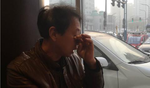 15岁男孩网游输光百万 父亲以前做生意如今干快递