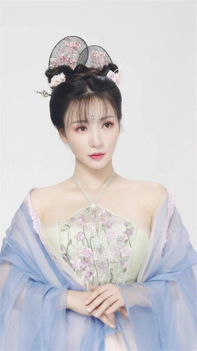 盘点柳岩最美的二十张图片,手机壁纸珍藏