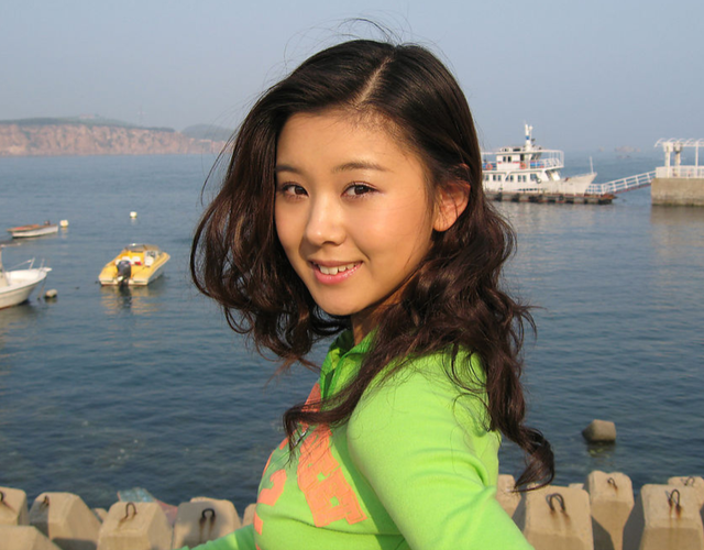 演员王雷:苦熬8年成名,和李小萌相爱18年,如今成了人生赢家