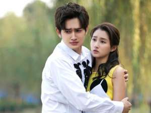 鹿晗关晓彤电视剧(《极光之恋》终于大结局，关晓彤跳的这几段舞，鹿晗看了都害怕)