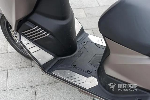掘金国产平踏板潜力股,近年最用心却被低估的闪电狗