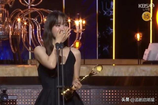 出道18年封后也不休息!奇幻剧专业户朴宝英《照明商店》演护理师
