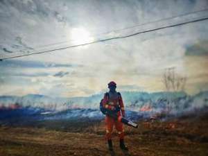 讲述第一次(钢铁如何炼成？听“蓝朋友”讲述第一次灭火经历)