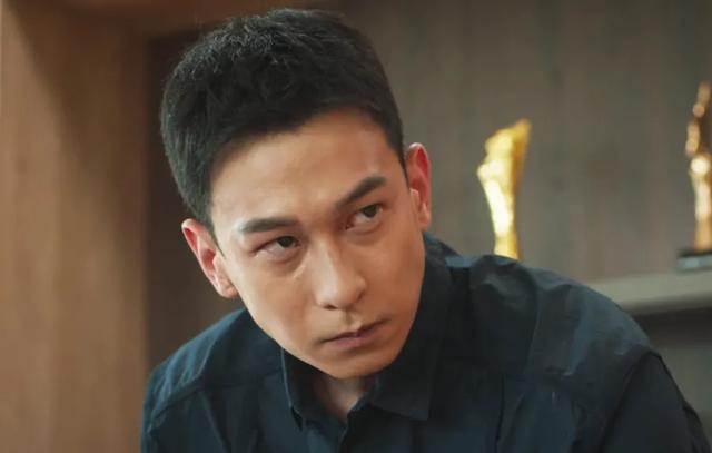 不会生气别尬演!《城中之城》冷纪元一出手,就是愤怒戏的教科书