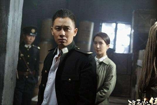 《潜伏》中最帅的演员廖三民,现如今很壮,头发很少