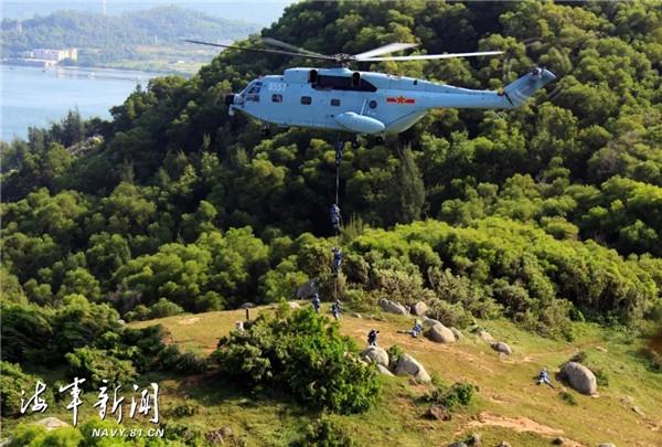 大海就是练兵场,也是我海军陆战队的战场