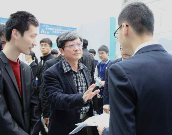 郑强:国内易中天、于丹都不如我,除了院士,我就是顶级教授