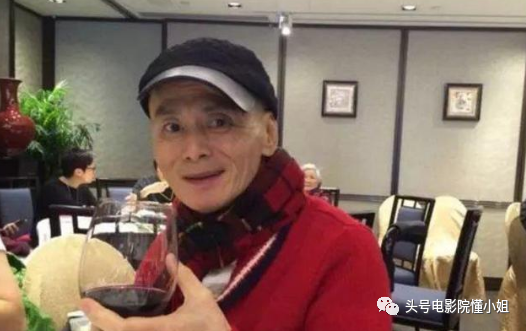 刘家辉中风10年露面,轮椅代步,败给成龙的《醉拳3》令人叹息
