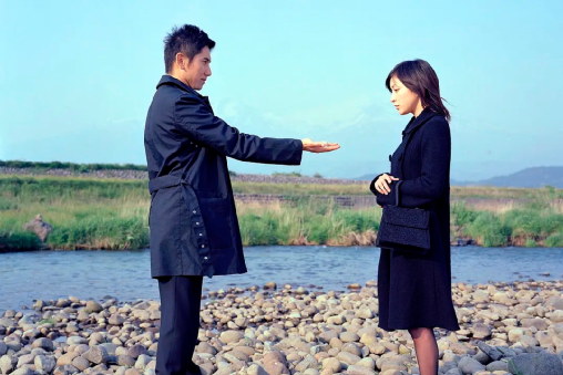 时隔12年,重看《入殓师》4K修复版,奥斯卡奖拿得实至名归