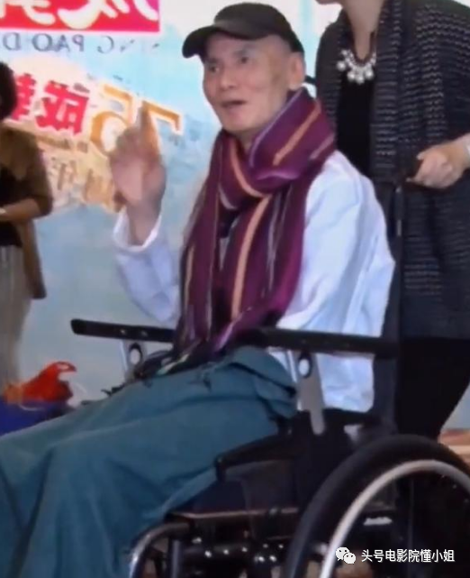 刘家辉中风10年露面,轮椅代步,败给成龙的《醉拳3》令人叹息