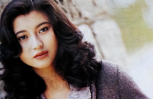 “暗夜玫瑰”李华月,三年连拍11部三级片,现状如何?