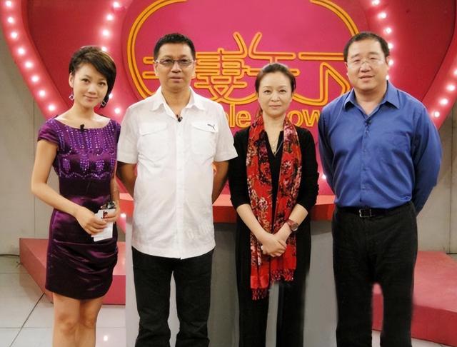 刘莉莉:30多岁相亲嫁圈外人,为家庭放弃事业,如今女儿成她骄傲