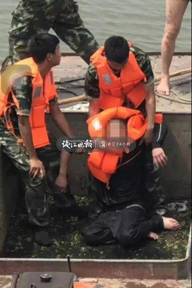 这张“不雅照”,走红了