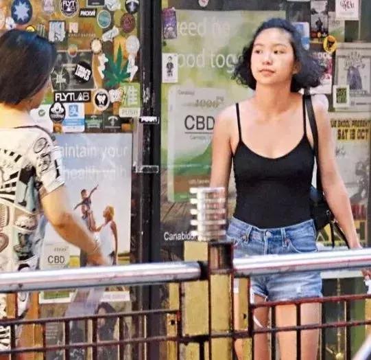 林青霞18岁女儿素颜照曝光,被夸像妈妈!马上有网友不同意了