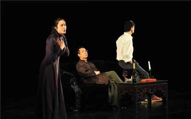 新版北京首演,经久不衰的《雷雨》每一版都各有千秋丨揭秘