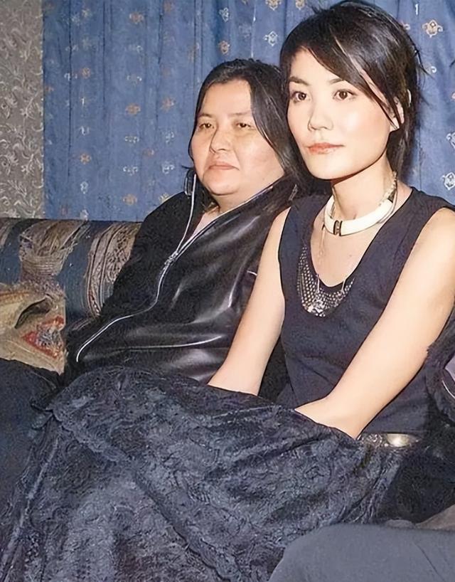 陈宝莲之子邱煌祎:心痛生母早逝,恩怨如风亲情有泪