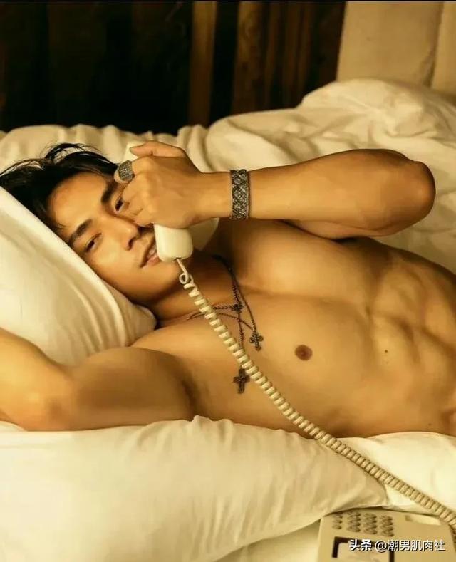 魅力四溢的肌肉猛男,你心动了吗?
