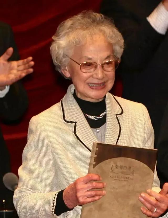 新中国22位大明星和他们的代表作