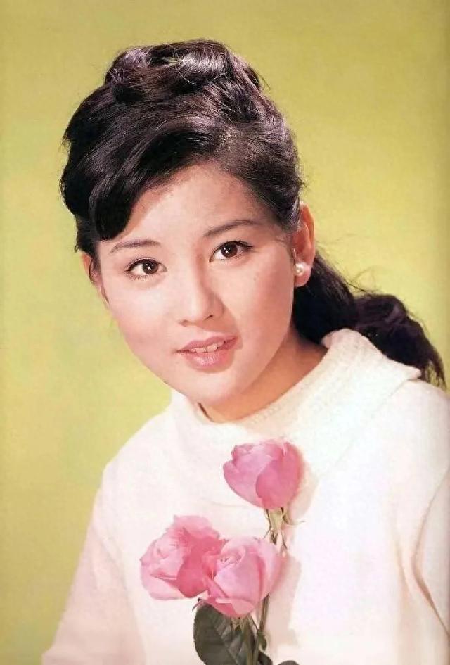 deepseek眼中日本最美的10位女优,第一名竟是她?!