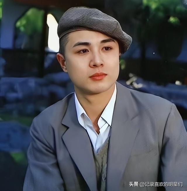 原来西游记中有三个唐僧是三个不同男演员来饰演的，演技精湛！