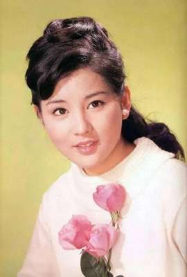 名女优(deepseek眼中日本最美的10位女优，第一名竟是她？)