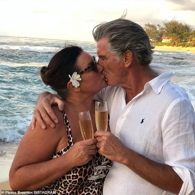 宠妻标杆“007”:结婚28年,妻子胖到260斤也不嫌弃,只爱她一人