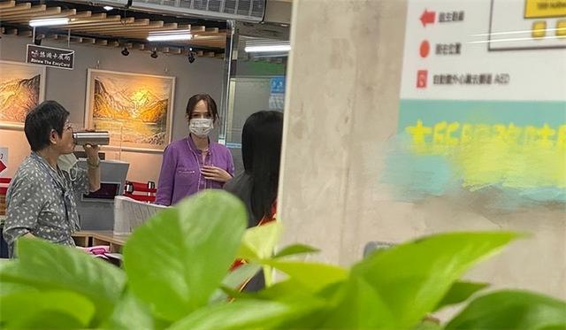 恭喜!陈乔恩艾伦登记结婚,42岁的陈乔恩现场大喊四字全程带笑