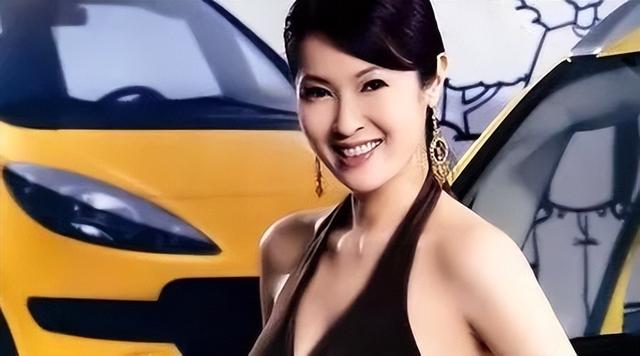 周慧敏:与倪震结婚14年,却被传净身出户,如今婚姻状况如何了?
