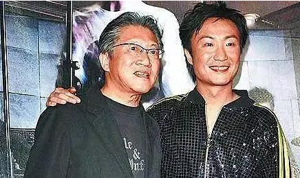 自大的郑中基:轻松俘获阿Sa以为手段高超,任性妄为终自毁名声