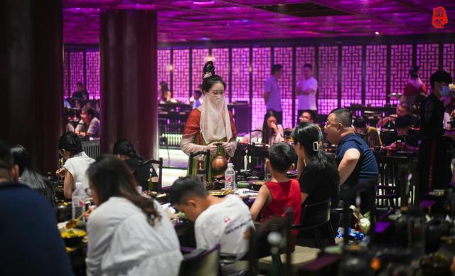 品特色美食,赏文旅盛宴,重庆礼宴巴国让人梦回巴国,震惊不已