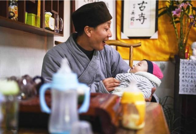 “花和尚”道禄:帮300多名孕妇养育孩子,为何最后被寺院开除?