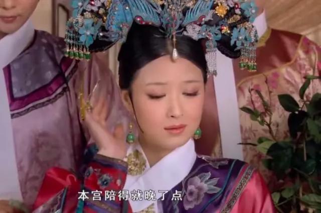 泰国王室《甄嬛传》继续演绎,贵妃诗妮娜诞下小公主,获新赐名妠