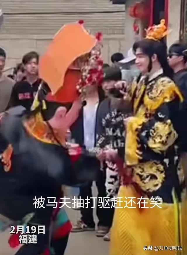 网红朱哲立cos赵世子引众怒,评论区被冲,本人发文解释被打脸