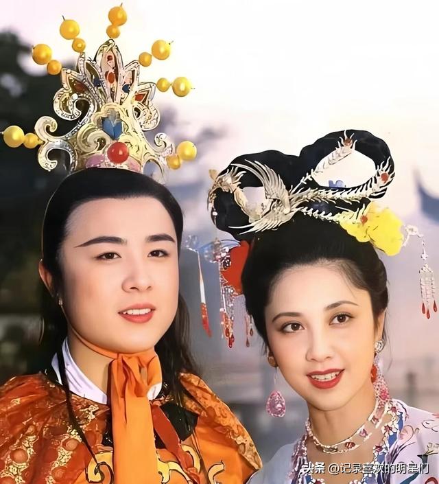 原来西游记中有三个唐僧是三个不同男演员来饰演的，演技精湛！