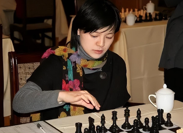 棋后诸宸:嫁卡塔尔王室后放弃中国籍,接受一夫多妻,如今后悔吗