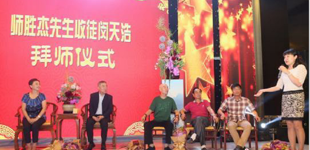巴蜀笑星—闵天浩,拜师师胜杰学相声,是否背叛李伯清?