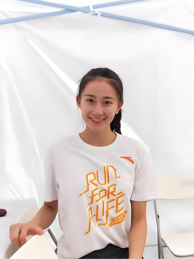 体操女神张豆豆:“挺胸照” 出圈,嫁孙杨的逆袭爱情与事业