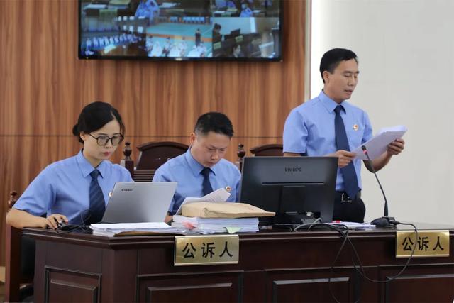 避开地点巡逻,见面也不抓,矿山保安“监守自盗”与盗矿者同堂受审